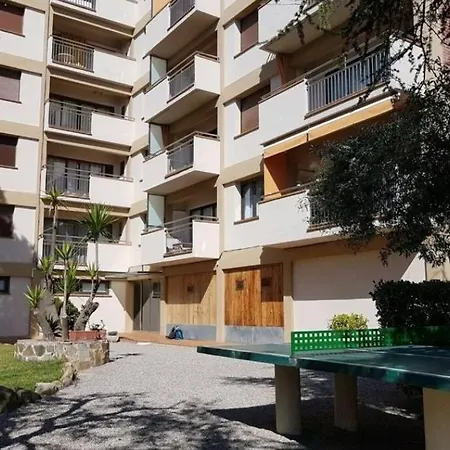 Apartamento Junto Al Mar Con Jardin Comunitario Y Parking Apartment