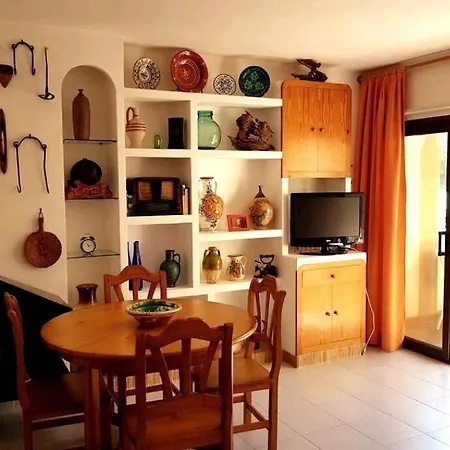 Apartment Apartamento Junto Al Mar Con Jardin Comunitario Y Parking