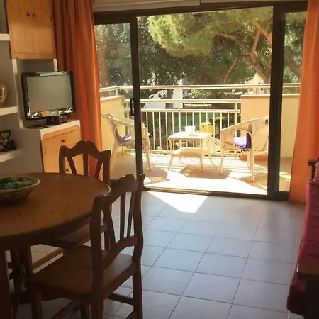 Apartamento Junto Al Mar Con Jardin Comunitario Y Parking